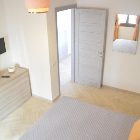 Casa Gialla Santa Teresa di Gallura Esterno foto