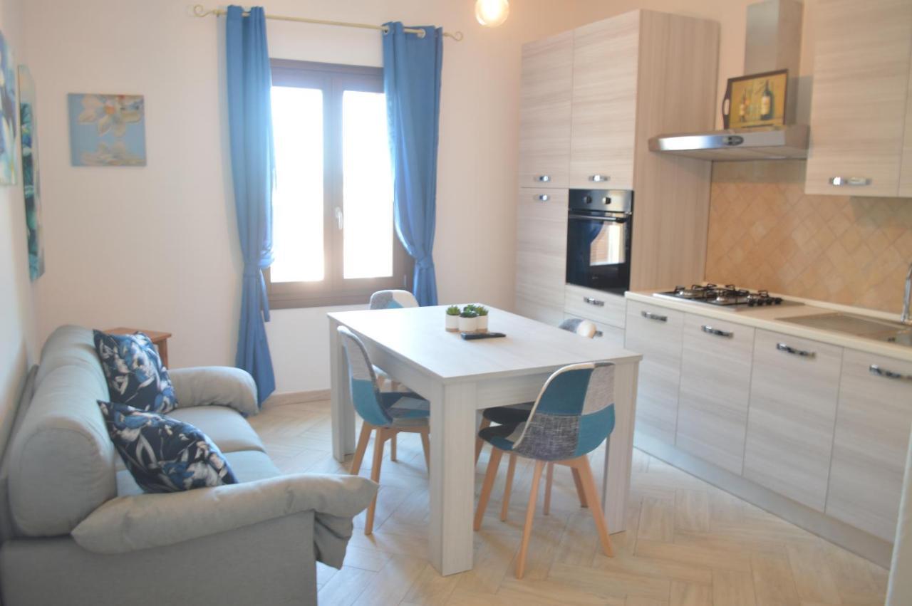 Casa Gialla Santa Teresa di Gallura Esterno foto